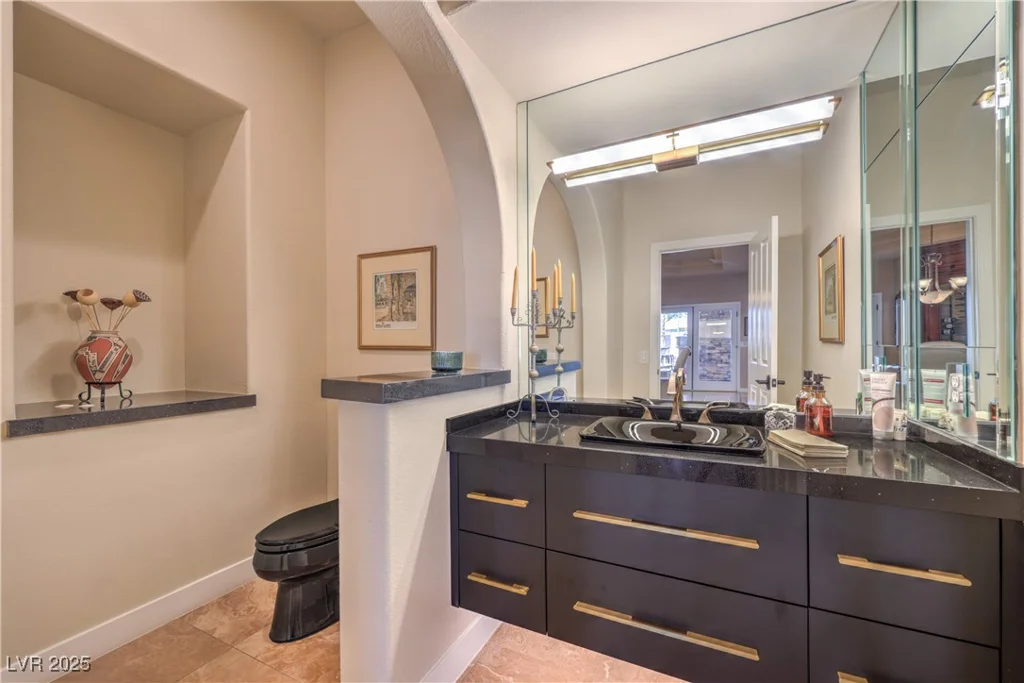 2201 Country Cottage, Las Vegas, NV 89117