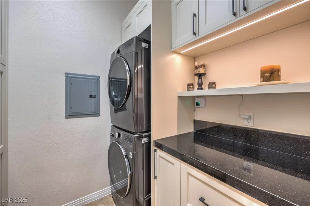 2201 Country Cottage, Las Vegas, NV 89117