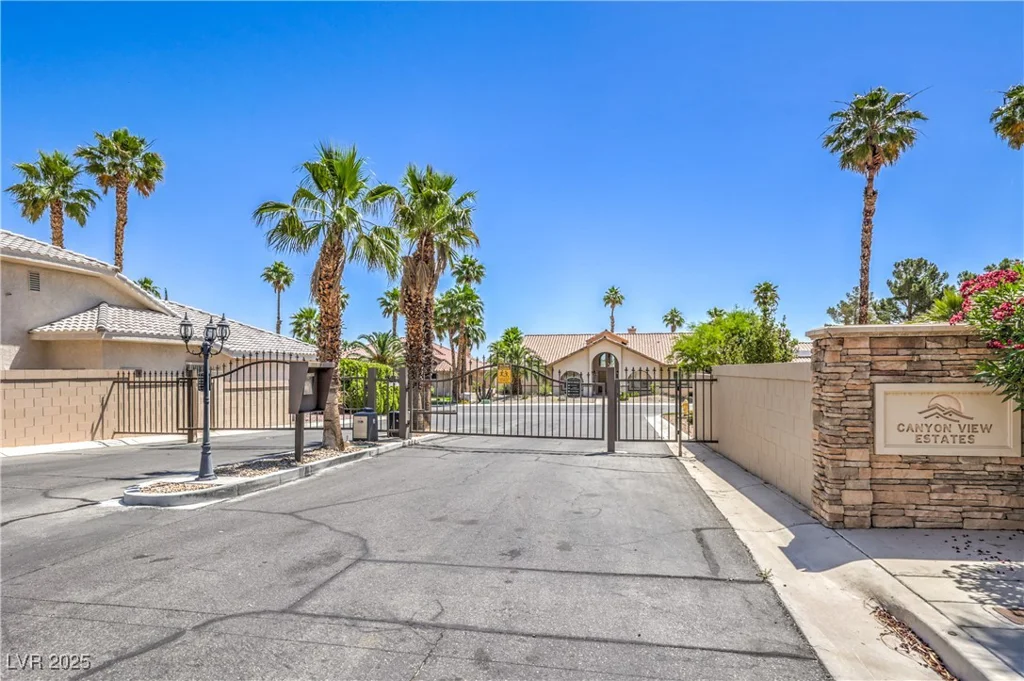 2201 Country Cottage, Las Vegas, NV 89117