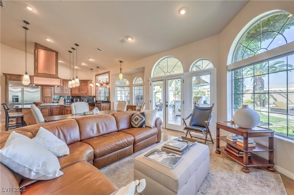 2201 Country Cottage, Las Vegas, NV 89117