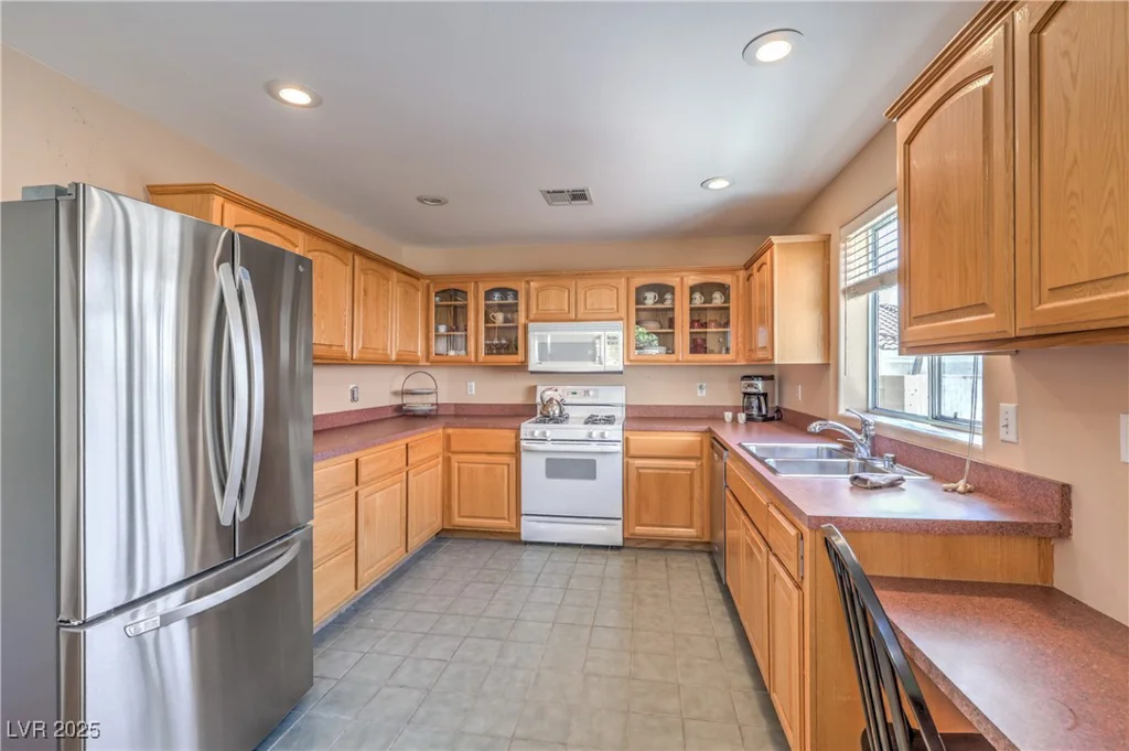 2201 Country Cottage, Las Vegas, NV 89117