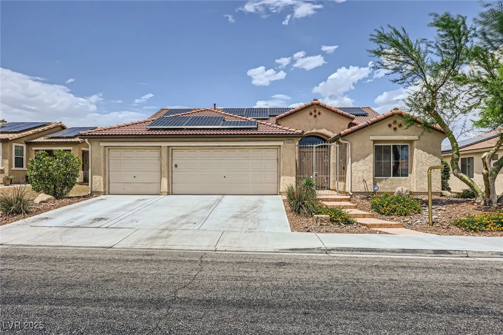 3220 Hammer, North Las Vegas, NV 89031