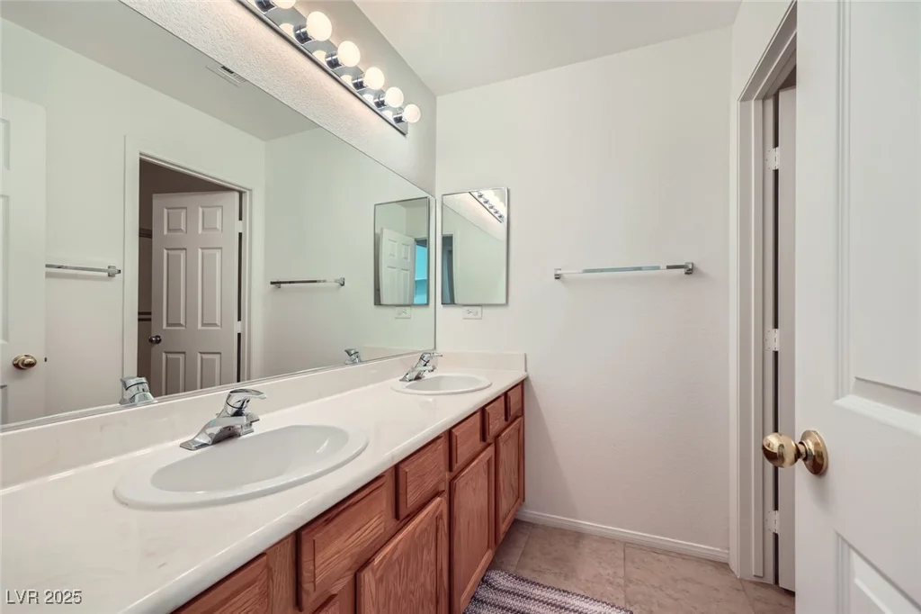 3220 Hammer, North Las Vegas, NV 89031