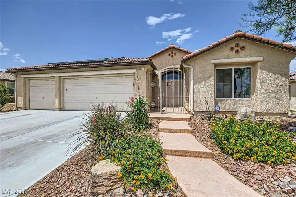 3220 Hammer, North Las Vegas, NV 89031