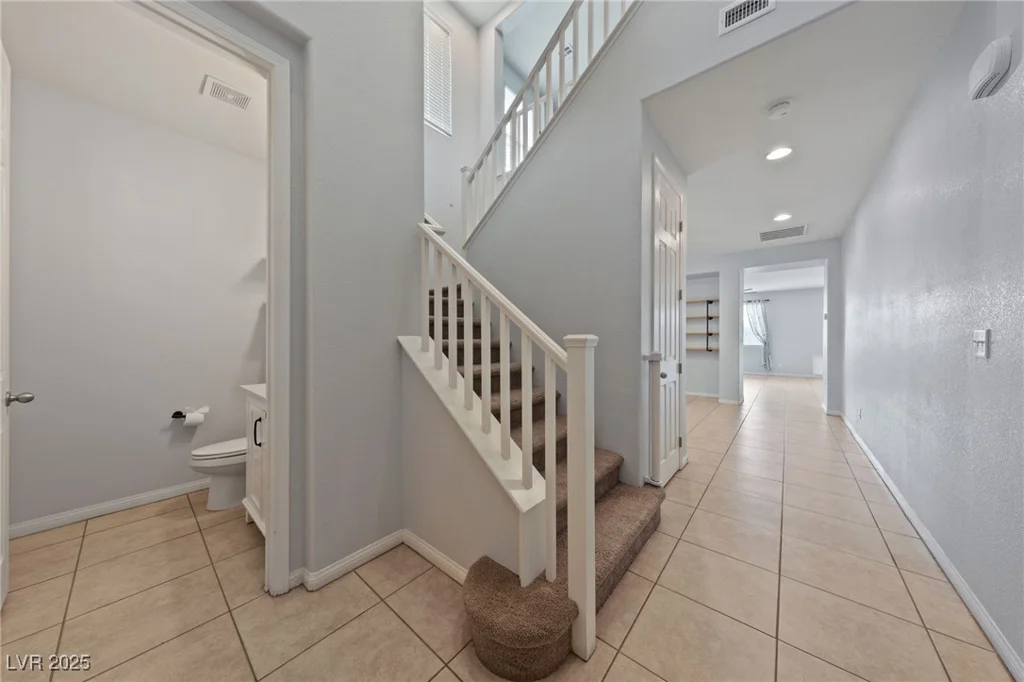 10373 Northern Hills, Las Vegas, NV 89166