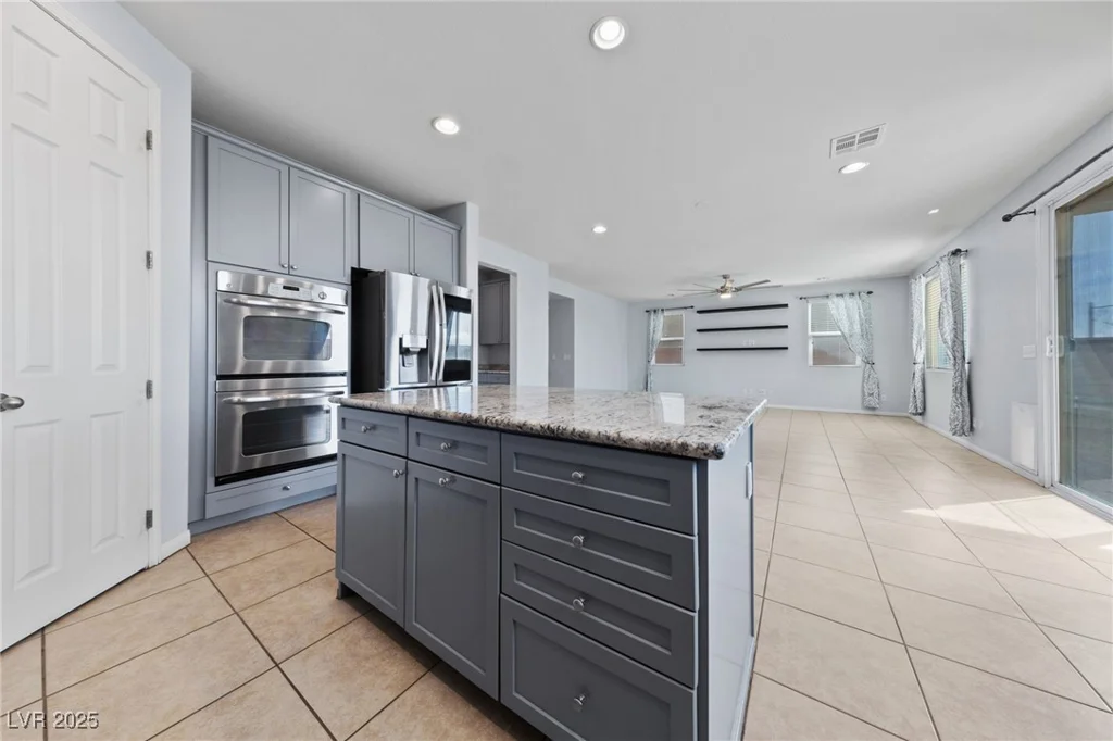 10373 Northern Hills, Las Vegas, NV 89166
