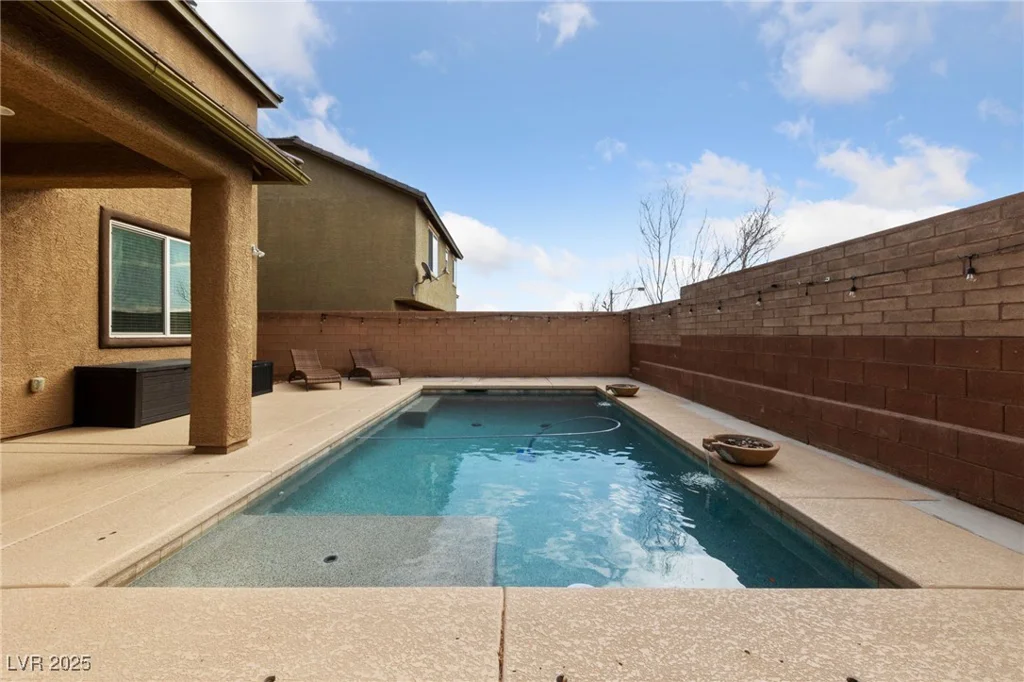 10373 Northern Hills, Las Vegas, NV 89166