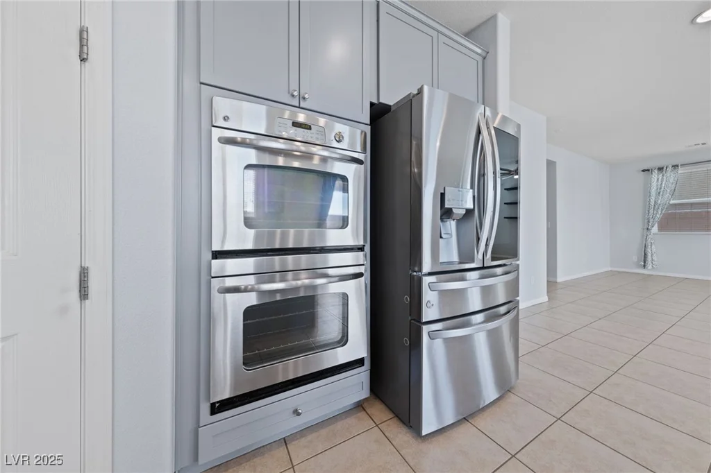10373 Northern Hills, Las Vegas, NV 89166