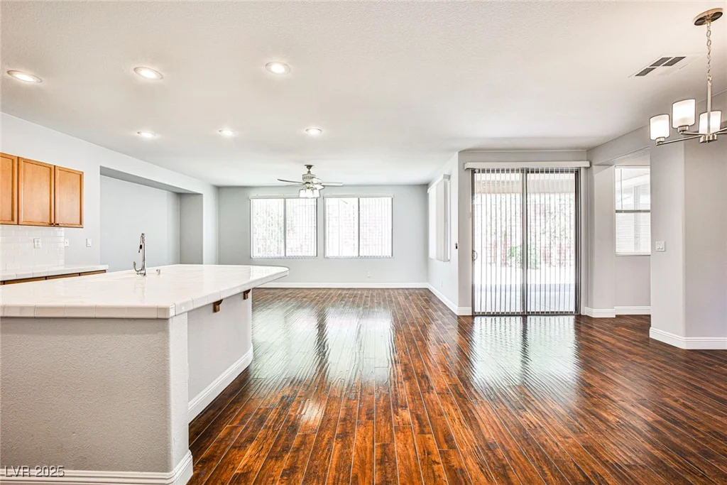 9987 Shiloh Heights, Las Vegas, NV 89178