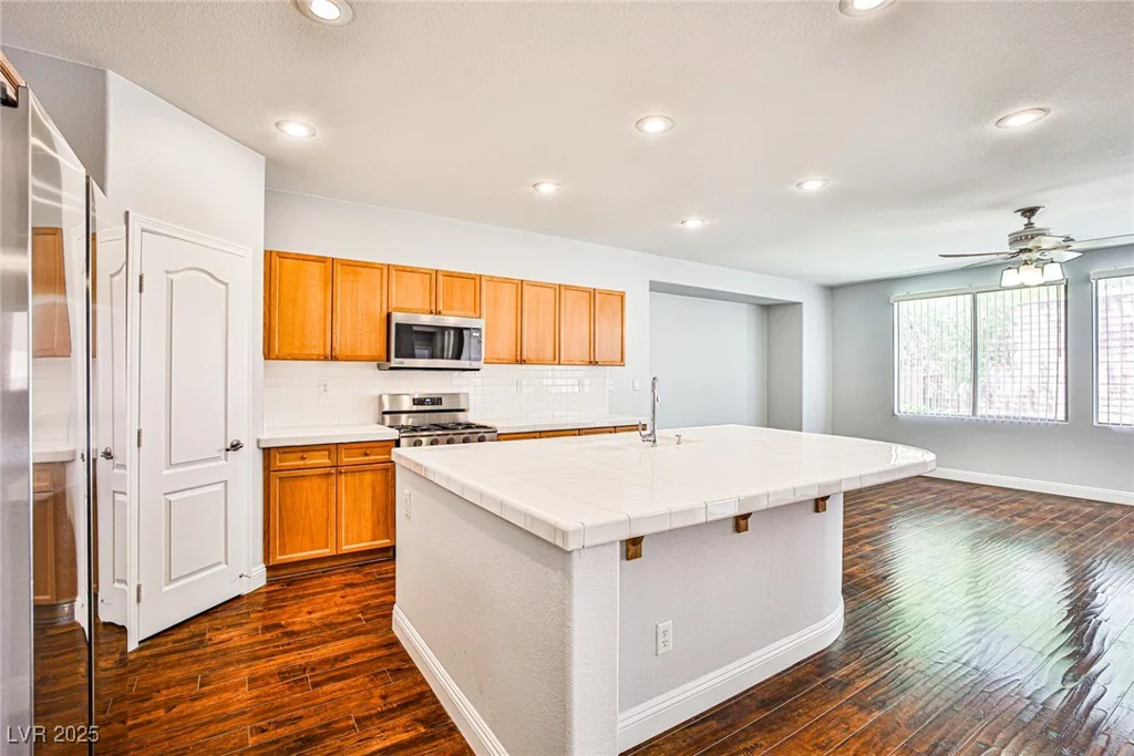 9987 Shiloh Heights, Las Vegas, NV 89178