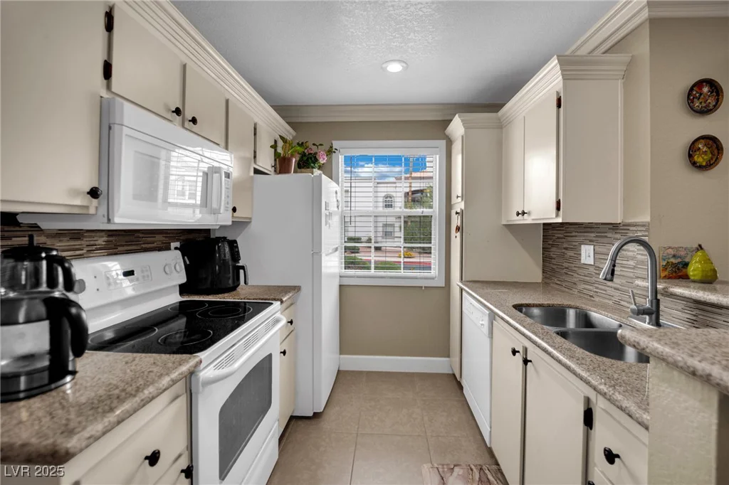3150 Soft Breezes, Las Vegas, NV 89128