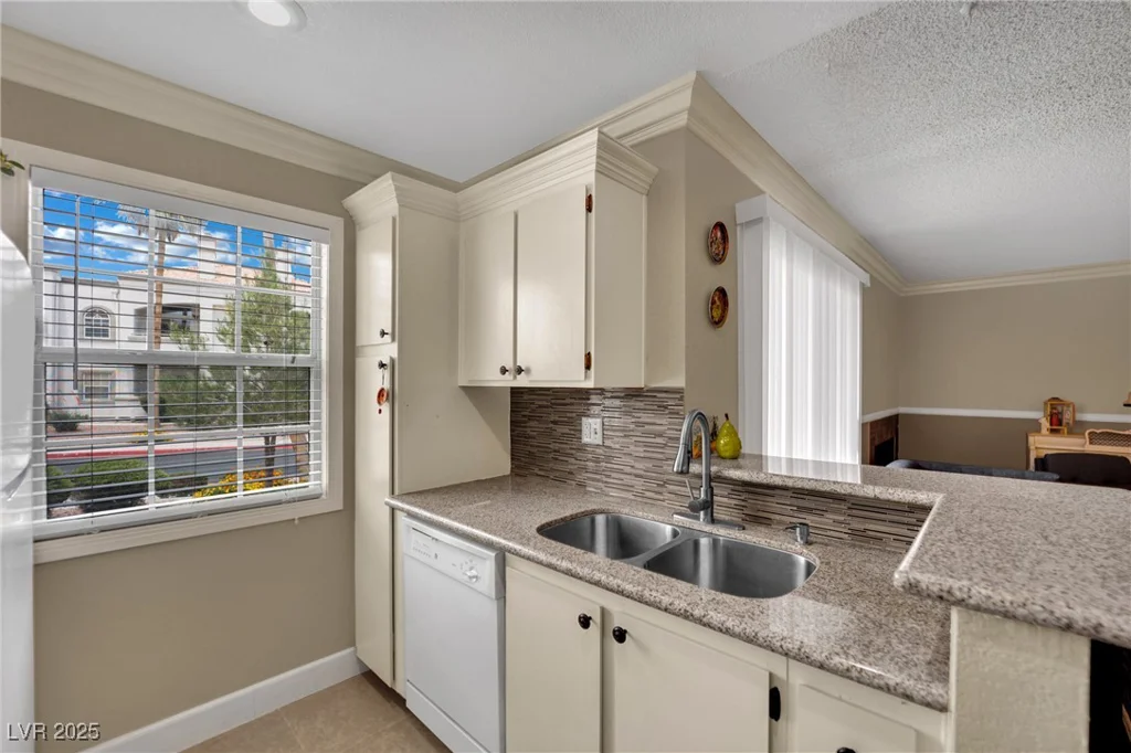 3150 Soft Breezes, Las Vegas, NV 89128