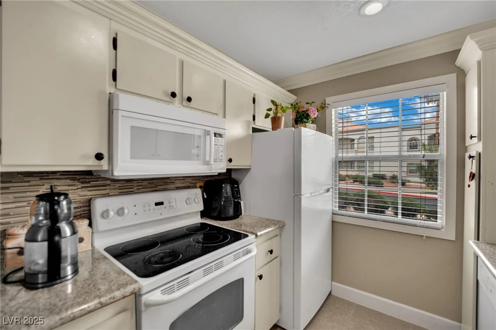 3150 Soft Breezes, Las Vegas, NV 89128