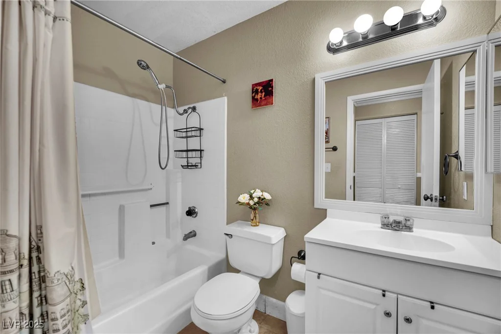 3150 Soft Breezes, Las Vegas, NV 89128