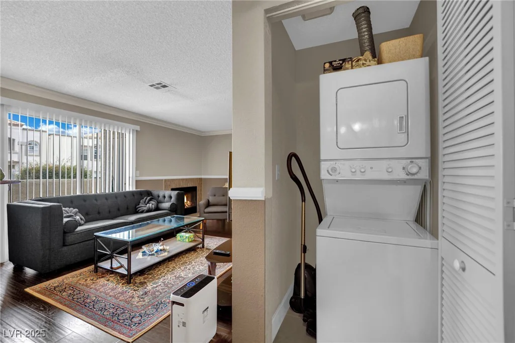 3150 Soft Breezes, Las Vegas, NV 89128