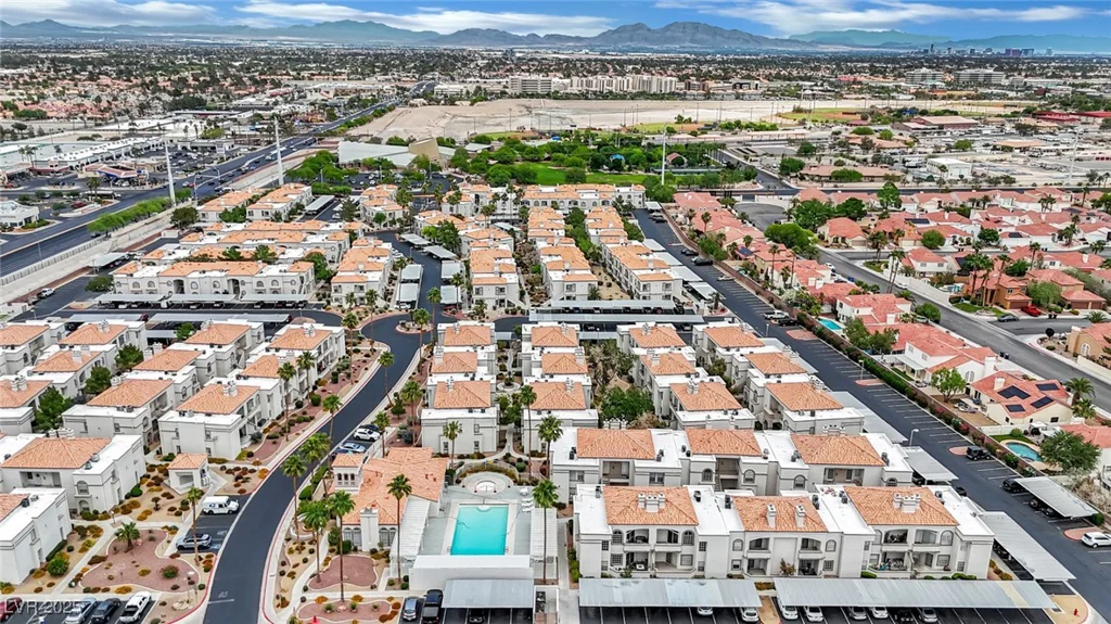 3150 Soft Breezes, Las Vegas, NV 89128