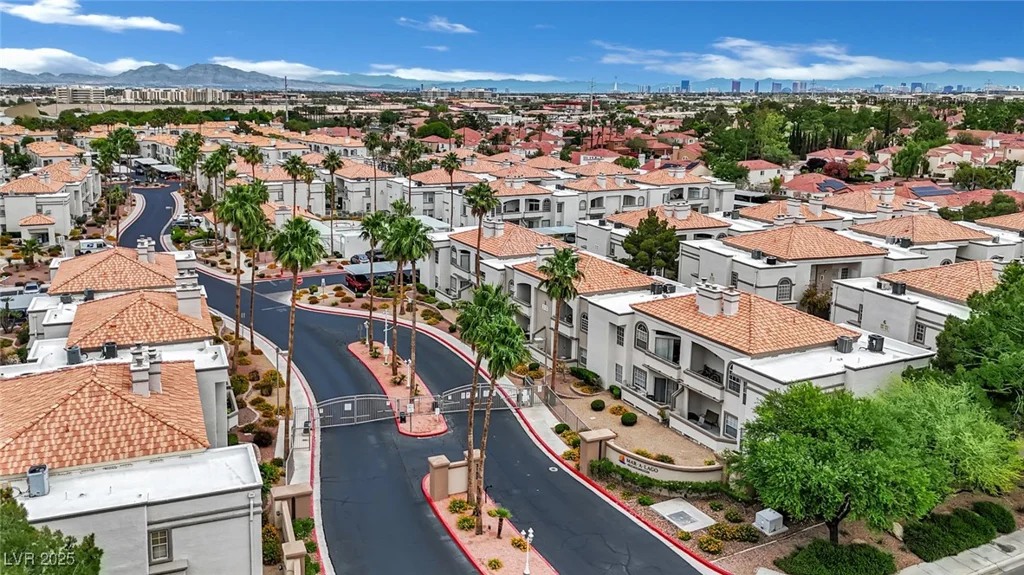 3150 Soft Breezes, Las Vegas, NV 89128