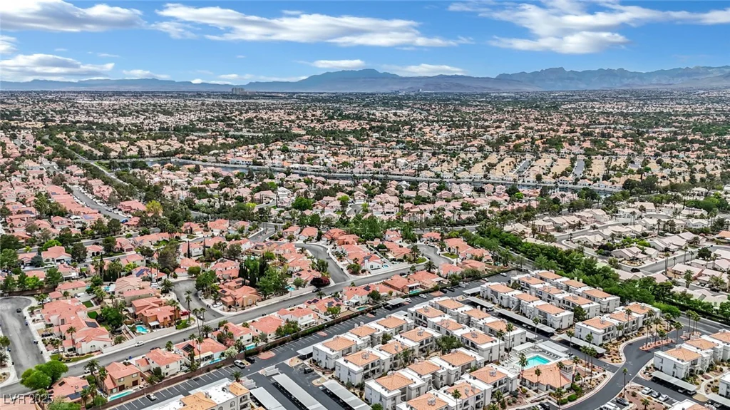 3150 Soft Breezes, Las Vegas, NV 89128