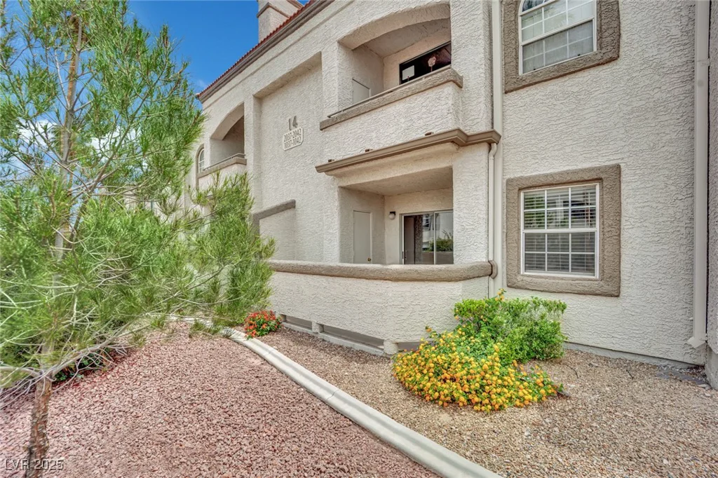 3150 Soft Breezes, Las Vegas, NV 89128
