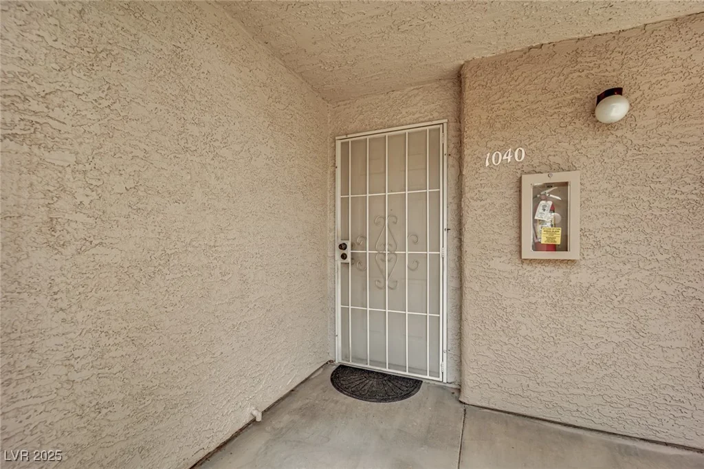 3150 Soft Breezes, Las Vegas, NV 89128