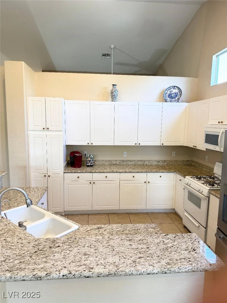 9621 Donner Springs, Las Vegas, NV 89148