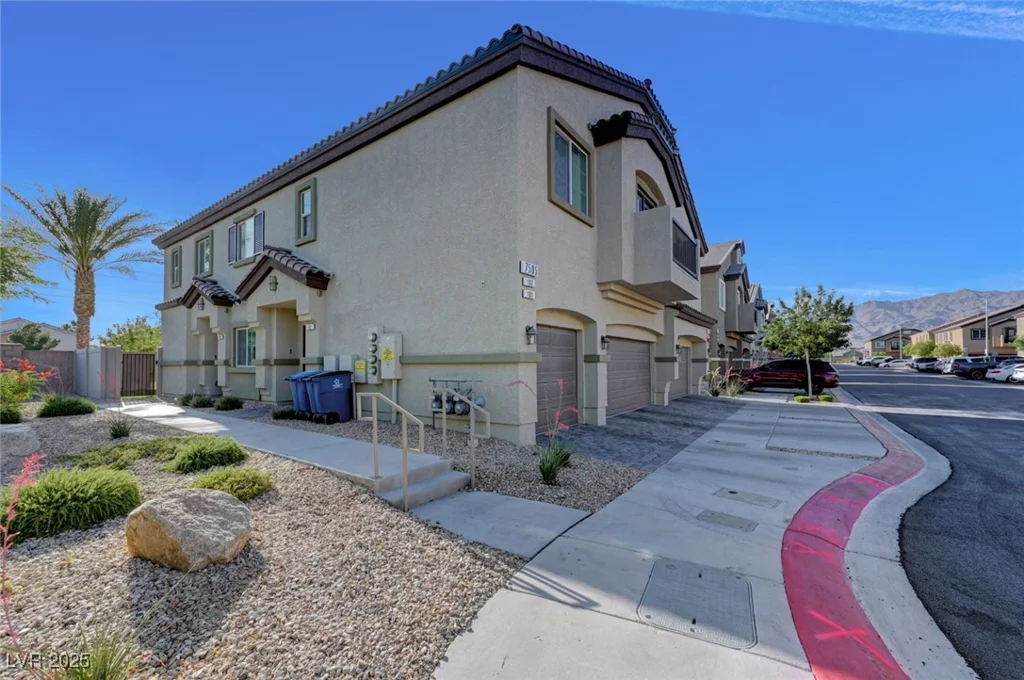 7505 Emerald Stars, North Las Vegas, NV 89084