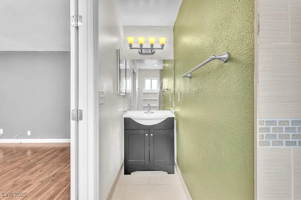5012 Newport Cove, Las Vegas, NV 89119