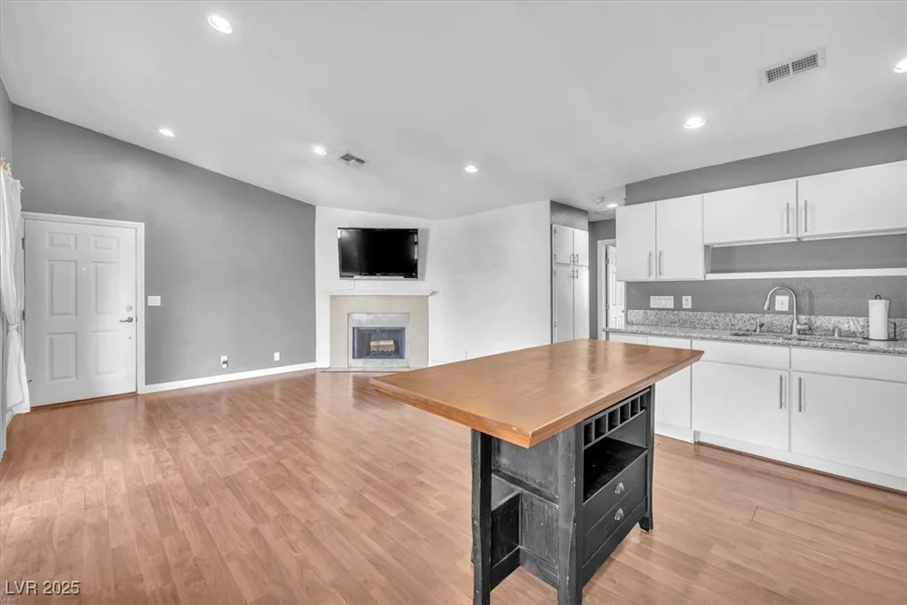 5012 Newport Cove, Las Vegas, NV 89119