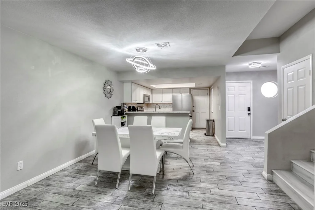 6250 Flamingo, Las Vegas, NV 89103