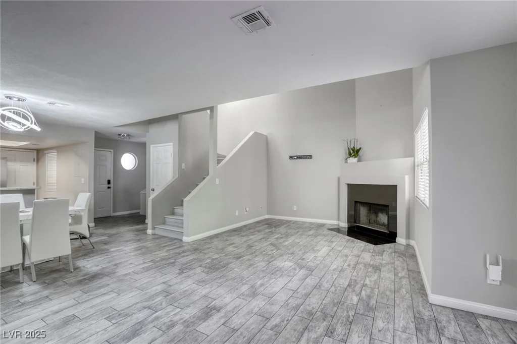 6250 Flamingo, Las Vegas, NV 89103