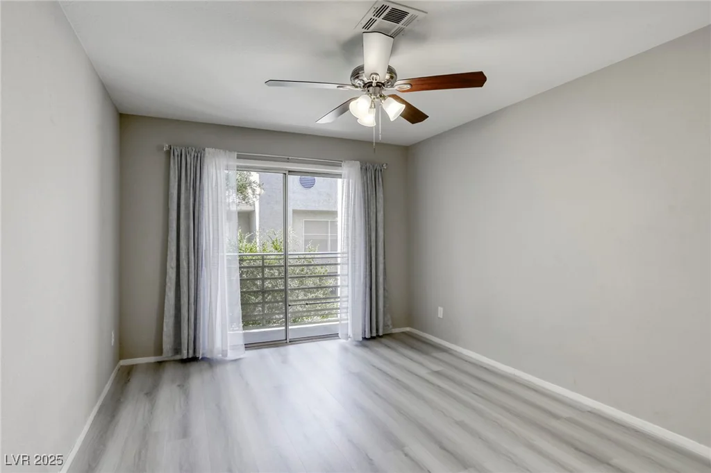 6250 Flamingo, Las Vegas, NV 89103