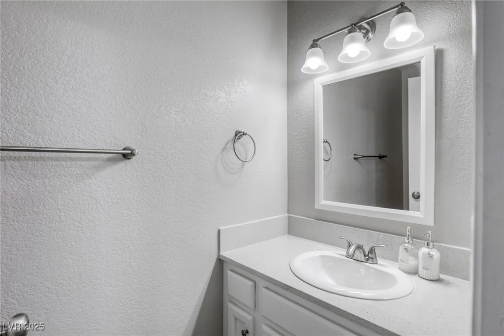 6250 Flamingo, Las Vegas, NV 89103