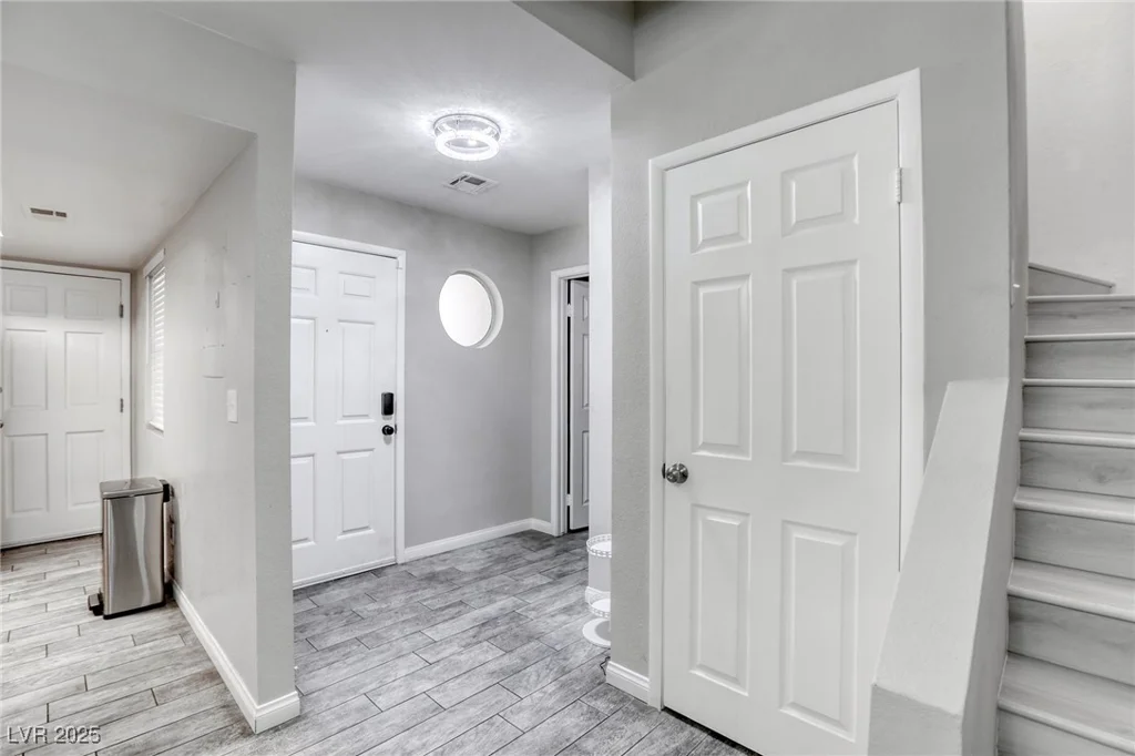 6250 Flamingo, Las Vegas, NV 89103