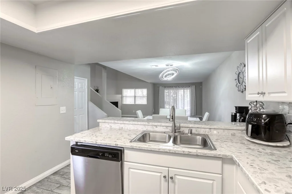 6250 Flamingo, Las Vegas, NV 89103