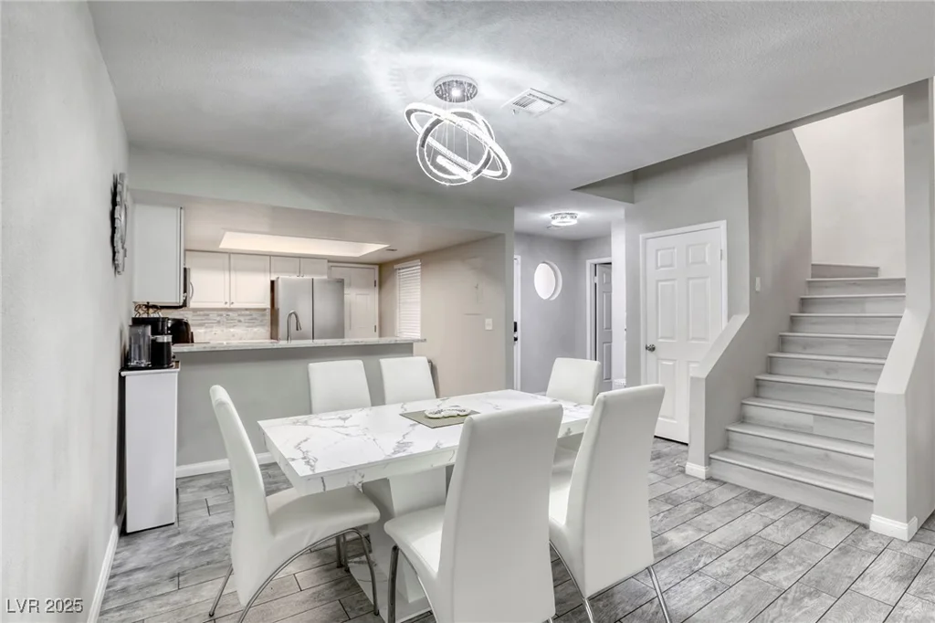 6250 Flamingo, Las Vegas, NV 89103