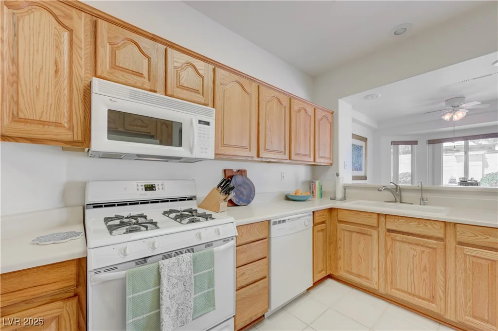 2545 Banora Point, Las Vegas, NV 89134