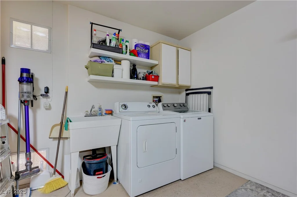 2545 Banora Point, Las Vegas, NV 89134