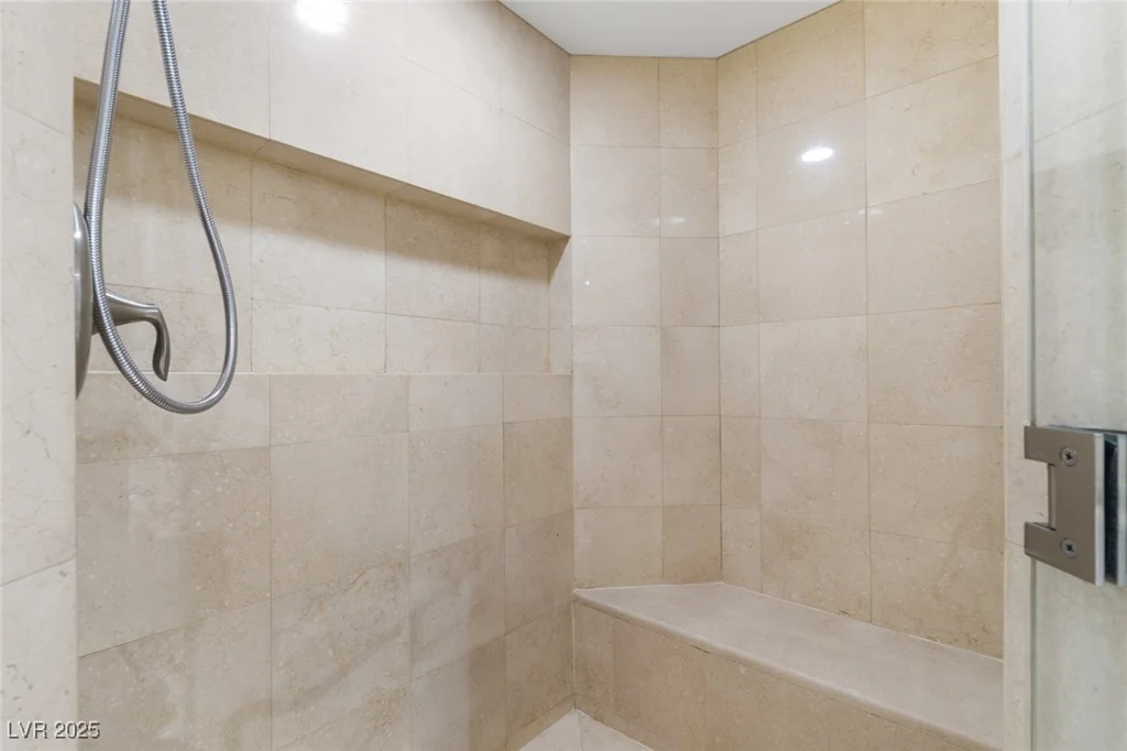 2777 Paradise, Las Vegas, NV 89109