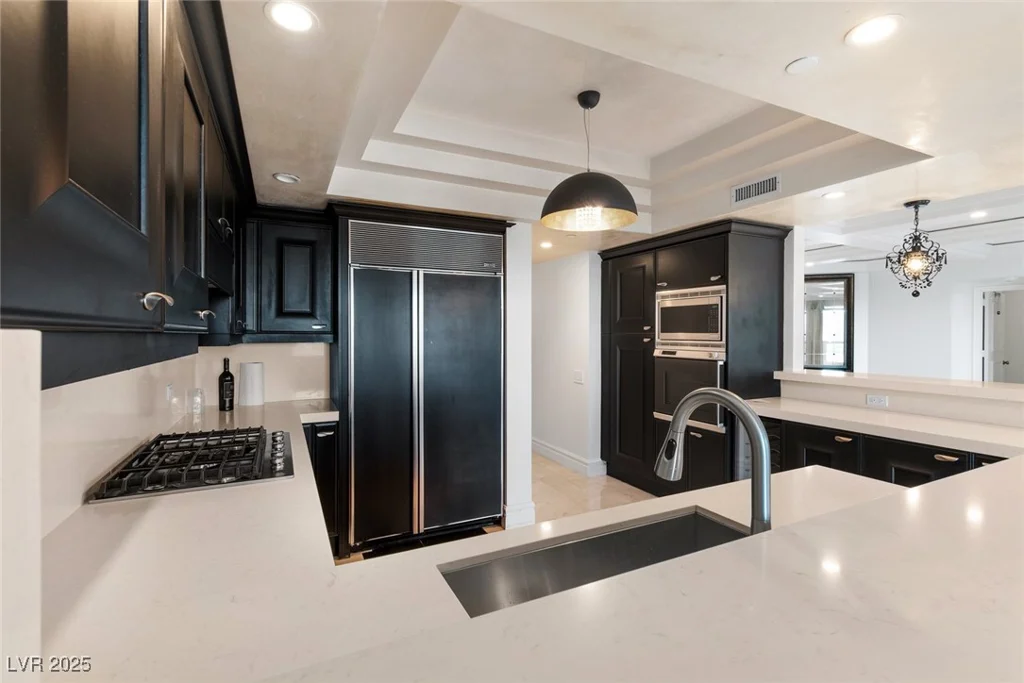 2777 Paradise, Las Vegas, NV 89109