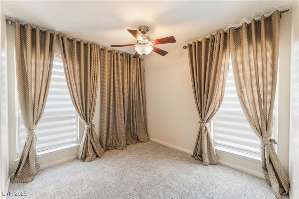 2866 Loveland, Las Vegas, NV 89109