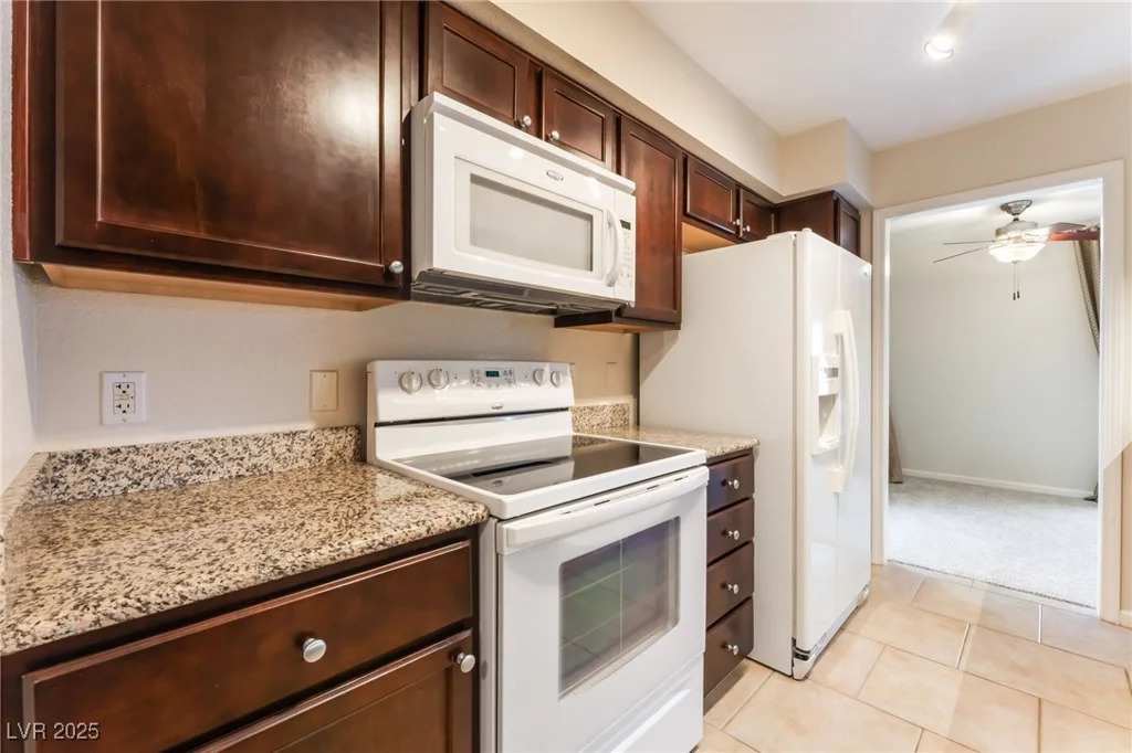 2866 Loveland, Las Vegas, NV 89109