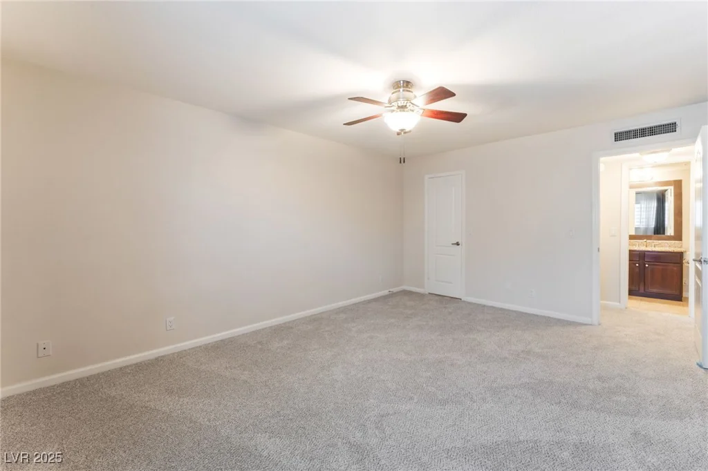 2866 Loveland, Las Vegas, NV 89109