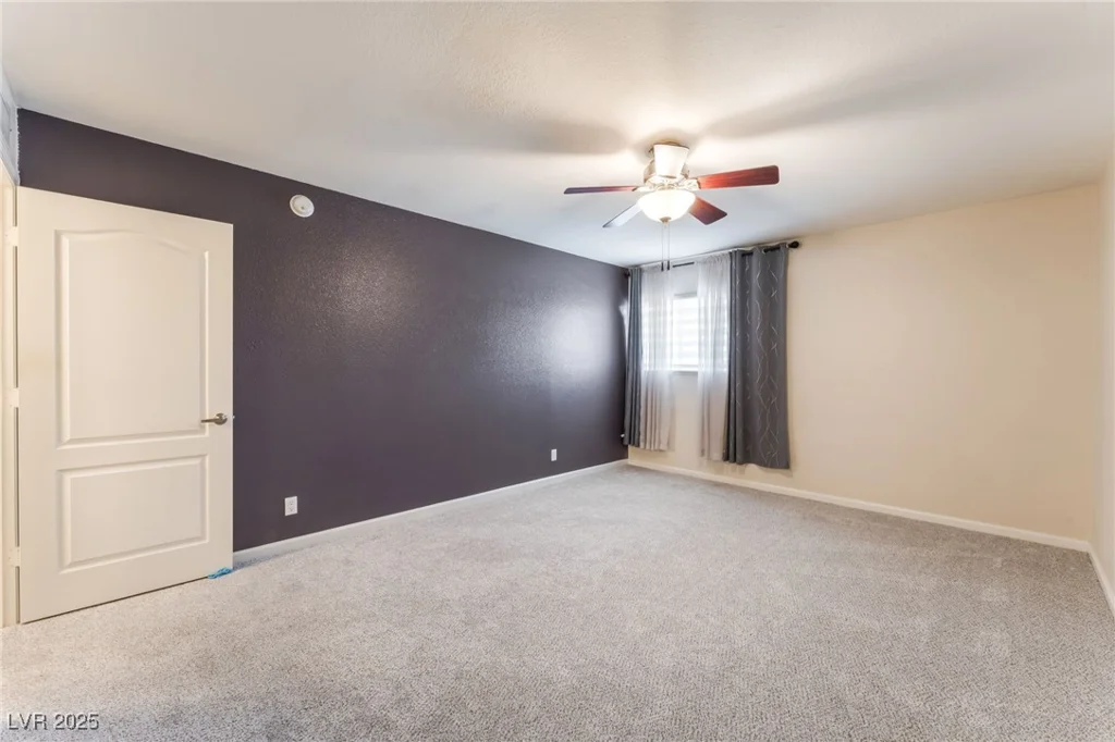 2866 Loveland, Las Vegas, NV 89109