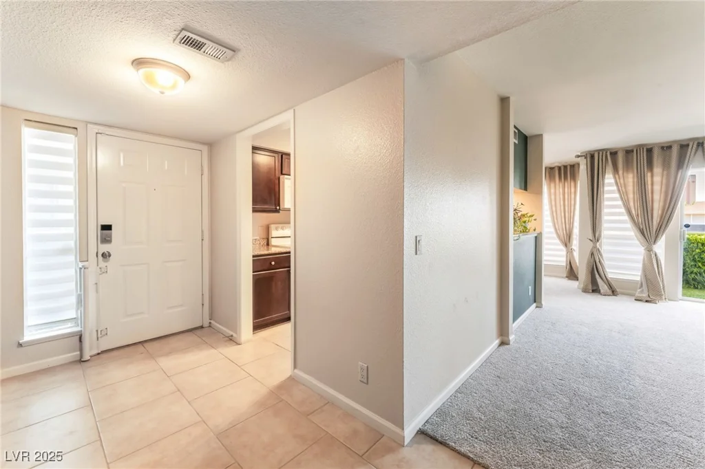 2866 Loveland, Las Vegas, NV 89109