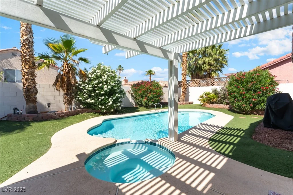 517 Casa Del Norte, North Las Vegas, NV 89031