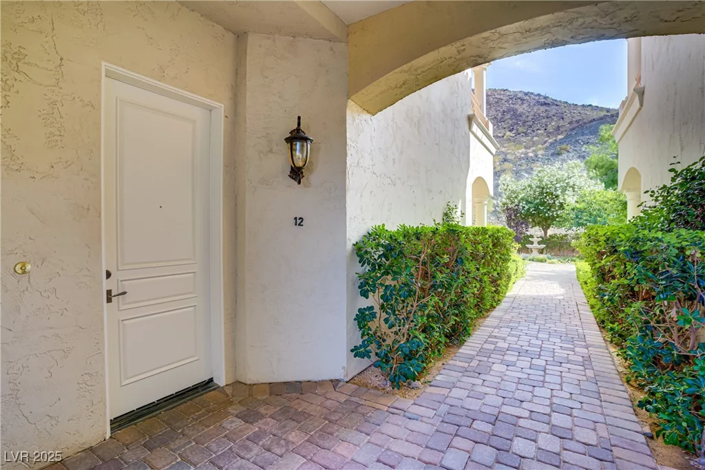 12 Strada Di Circolo, Henderson, NV 89011