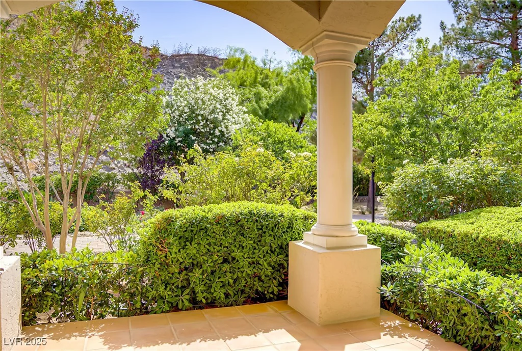 12 Strada Di Circolo, Henderson, NV 89011