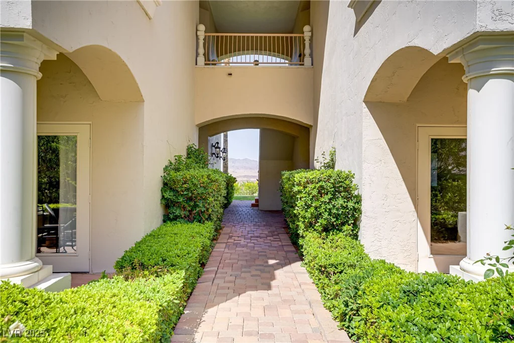 12 Strada Di Circolo, Henderson, NV 89011