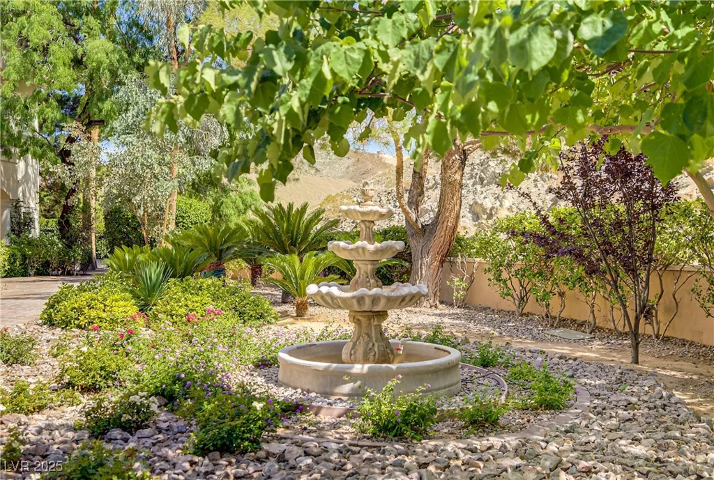 12 Strada Di Circolo, Henderson, NV 89011