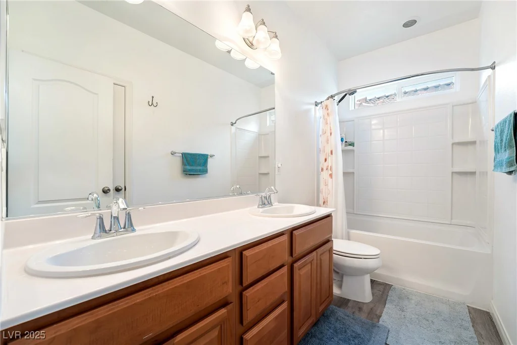 6121 Mission Gorge, Las Vegas, NV 89130